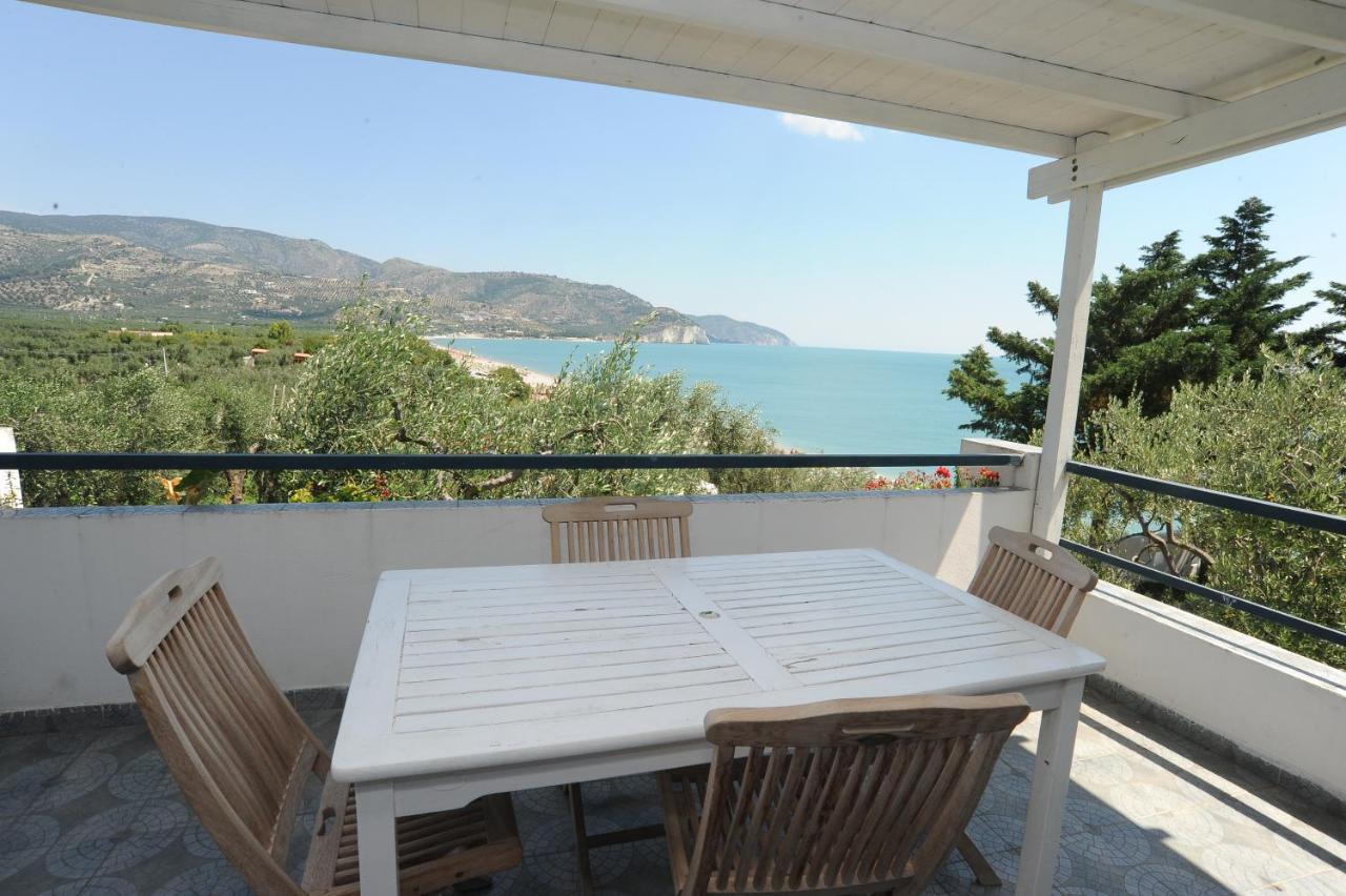 Case Vacanza Montesaraceno Mattinata Extérieur photo