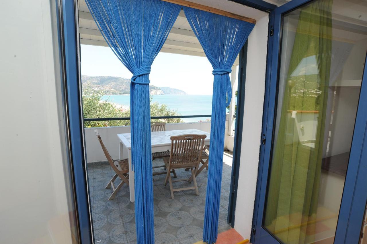 Case Vacanza Montesaraceno Mattinata Extérieur photo